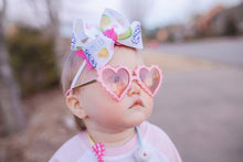 Load image into Gallery viewer, SCALLOPED HEART SUNNIES