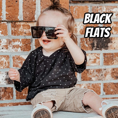 BLACK FLATS